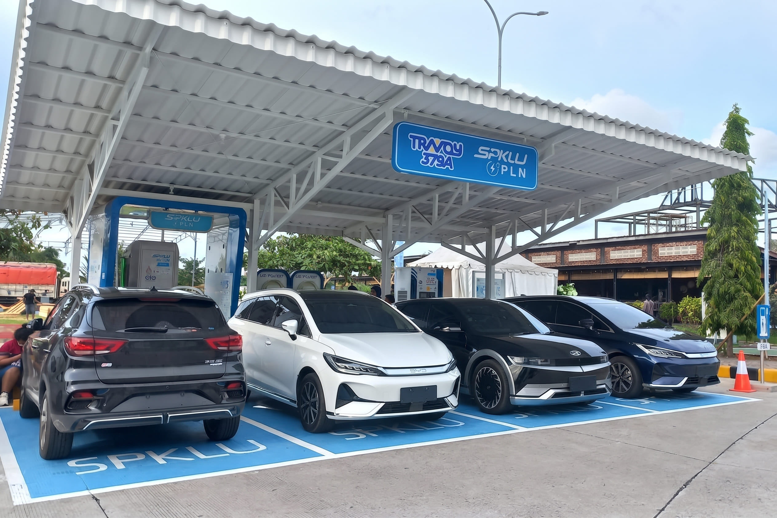 10 Mobil PHEV Terlaris di Agustus 2026: Kembali Meningkat!