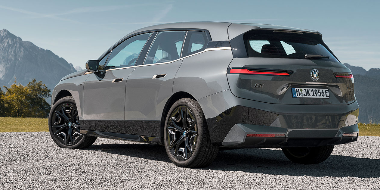 BMW iX